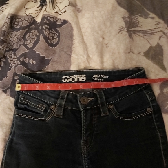 (3/$30) Warehouse One Skinny Jeans 👖 (24w x 27l) - Picture 5 of 6